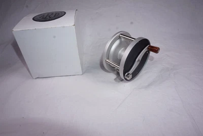 $135 • Buy ARE Anglers Roost Enterprises Copy Of Vom Hofe VH3 3  Fly Reel, Cast AluminumNEW