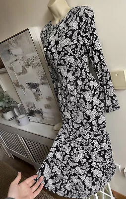 Beautiful M&S Size 12 Floral Midi Dress • £9.95