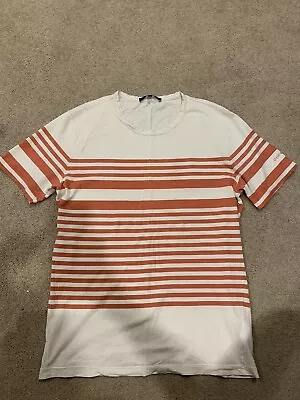 $160 • Buy Gucci Stripe T-shirt / Tee / Top Size Small 8/10
