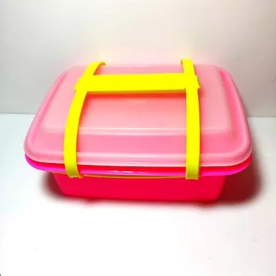 Vintage Tupperware Neon Pink Pack N Carry Lunch Box Yellow Handle 1254-17 • $17