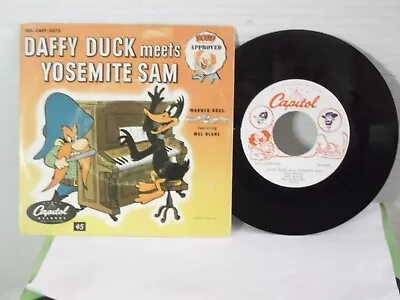 Mel BlancCapitol Daffy Duck Meets Yosemite Sam US7 45 W P/S1959 CartoonM- • $11.99