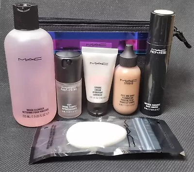 MAC Cosmetics Make Up Bag Selection • £25