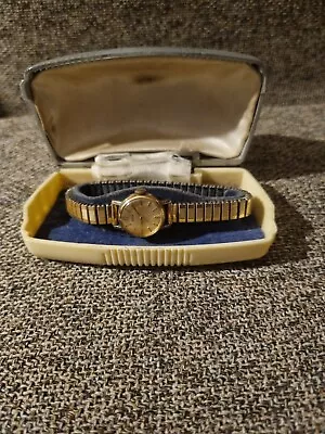 Vintage Roamer 59326 Swiss Made Watch • $110