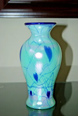 $322 • Buy Fenton Art Glass Dave Fetty Designed Willow Green Hanging Hearts Vase