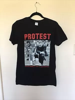 PROTEST. Colin Kaepernick AND Martin Luther King.  Black History Tee Shirt Sz  S • $15.95