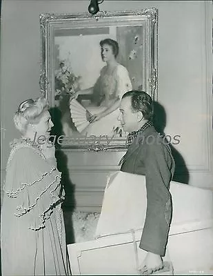 1951 Kind Lady Original Press Photo Ethel Barrymore Maurice Evans • $6