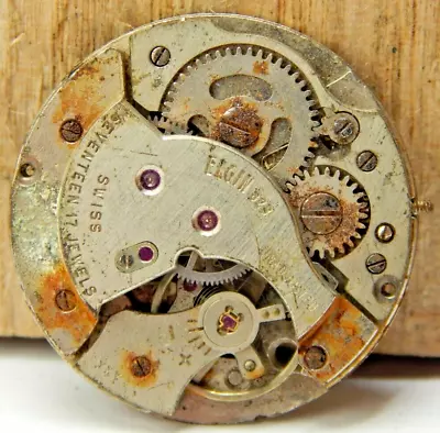 Vintage Elgin 823 17 Jewel Men's Wrist Watch Movement W/ Stem Parts Or Repair • $29