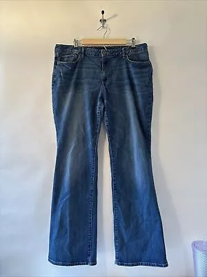 Women’s Eddie Bauer Curvy Boot Cut Blue Denim Jeans Size 18 • $7