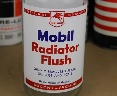 MINT Dated 1939 SOCONY VACUUM MOBIL RADIATOR FLUSH Old 1 Qt Glass Oil Bottle Can • $67.50