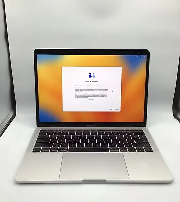 MacBook Pro Retina 13.3-inch (2019) - Core I7 16GB - SSD 256GB • $429.99