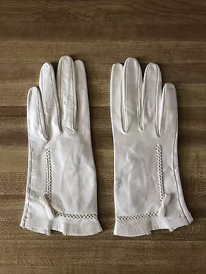 Vintage Real Kid Leather Ivory Gloves Made In Germany  Small 6-1/2 Fancy Bow • $24.99