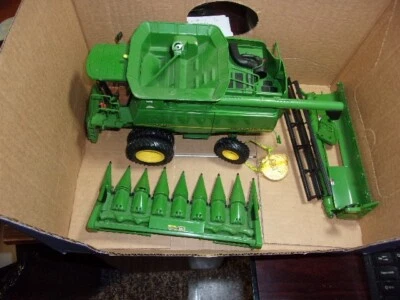 $40 • Buy Ertl John Deere 9750 STS Combine With 8 Row Corn Head & Grain Head