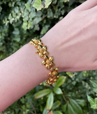 £7.99 • Buy Vintage Gold Tone Sunflower Flower Bracelet
