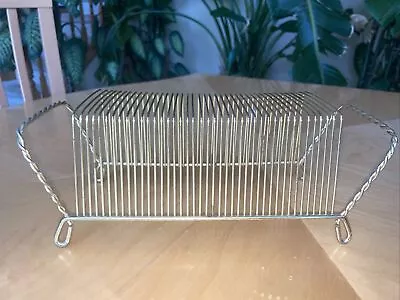 Vintage 45 RPM RECORD HOLDER Gold Rack Stand Metal Twisted Wire MCM 40 Slots • $19.99