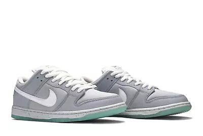 Nike SB Dunk Low Marty McFly 313170-022 • $554.80