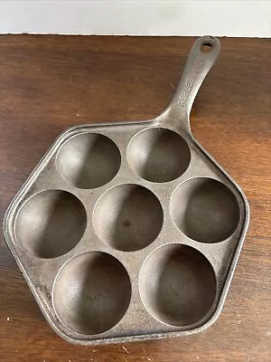 Vintage Cast Iron Aebleskiver Danish Cake Pan Egg Poacher Made In USA 7 Cups #2 • $24.99