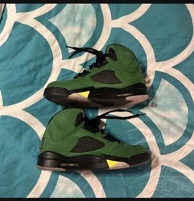 Size 10 - Jordan 5 Retro Oregon 2020 • $220