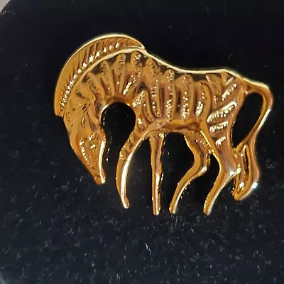 Vintage Zebra Brooch Pin Womens Goldtone 1 5/8 Inches Unmarked Preowned  • $12.99