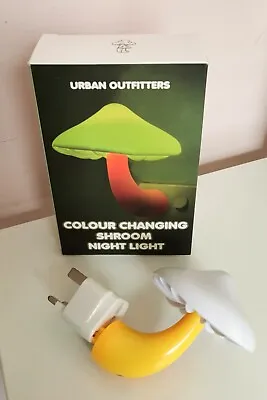 Urban Outfitters Colour Changing Mushroom Night Light NIB • £15