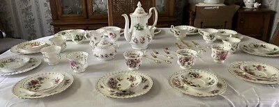 $1850 • Buy Royal Albert Tea Set Flower Of The Month