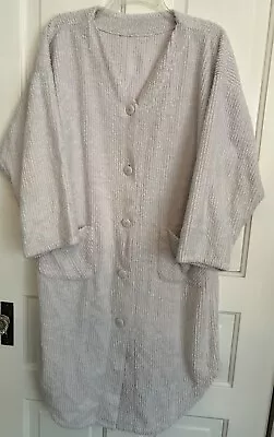 WOMEN'S Vtg CHENILLE Light Purple BATHROBE/Housecoat Large Tags Cut Off Button • $24.99