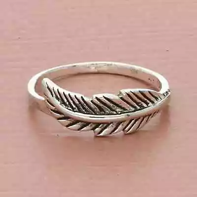 ❗️CLEARANCE❗️vintage Sterling Silver Dainty Feather Stack Ring Size 3.75 • $16.80