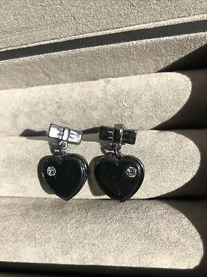 Marc Jacobs Black Hearts Earring • $15.99