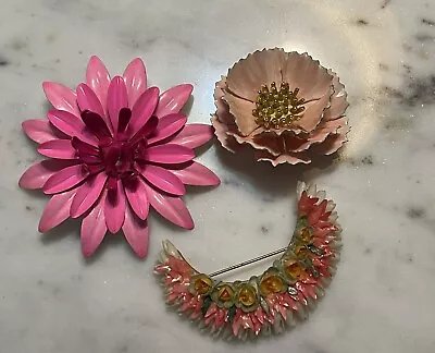 Bundle Of Three Vintage Pink Flower Brooches • $15