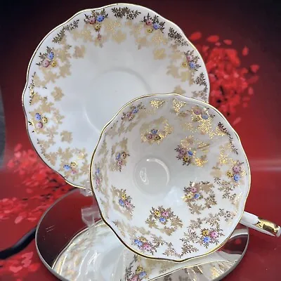 Queen Anne Gold Floral Bone China Teacup & Saucer England Vintage Tea Cup BX26 • $20.48