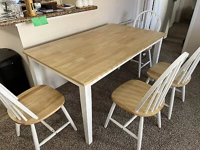 Kailyn Dining Table Set • $200