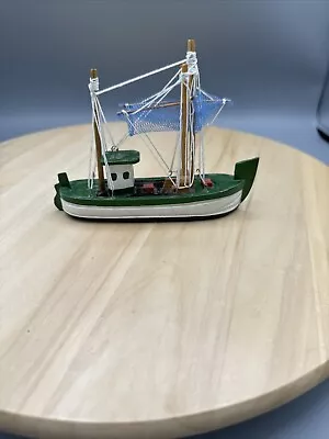 Vintage Fishing Boat Wood White Green Blue Net • $14.99