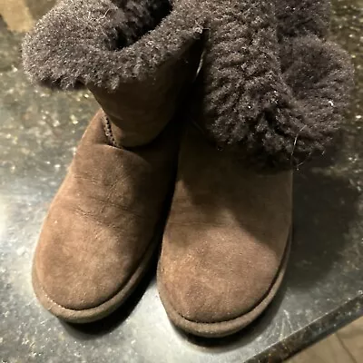 Ugg Boots Size 8 Womens • £3.96