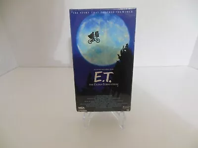 ET The Extra-Terrestrial (VHS 1982) Rare GREEN VHS - MCA/ AMBLIN- FACTORY SEALED • $22.99