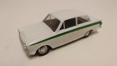 Airfix Mki Ford Lotus Cortina Saloon Built - 1/32 Scale Model Kit Collection Lot • £38.95