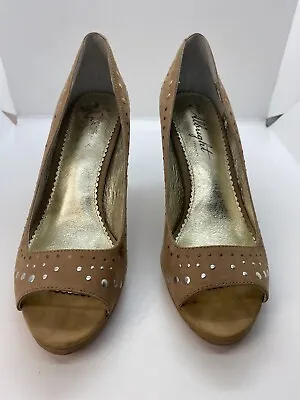 Miss Albright Beige Suede Leather Womens Heel Shoes Sz 8.5 • $59.99
