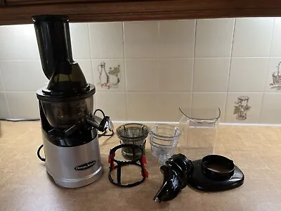 Omega Juicer MMV702 Mega Mouth - Slow • £200