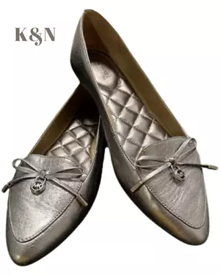 MICHAEL KORS Nancy Metallic Leather Flats Women's Size 7.5 Pointed-Toe Silver • $36