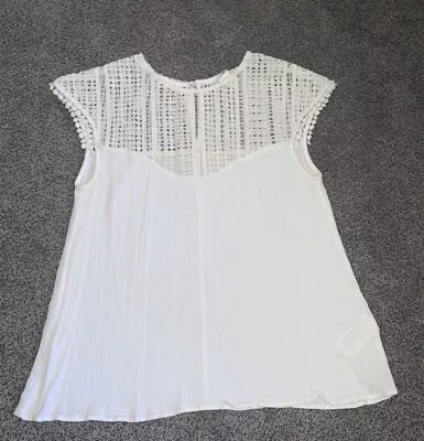 HM Ivory Open Knit Sleeveless Loose Fit Top Size 4  • $2.50