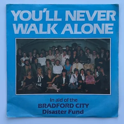 The Crowd - You'll Never Walk Alone / Messages ~ (7  Vinyl Record Single) [EX] • £3.49