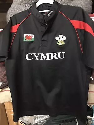 Wales Rugby Short Sleeved JerseyMANAV Size Medium Black • £12