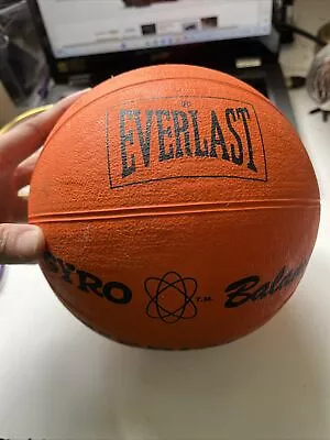 Everlast Vtg Orange Medicine Ball 4 Lbs Gyro Balanced Waterproof 1.8 Kg • $20