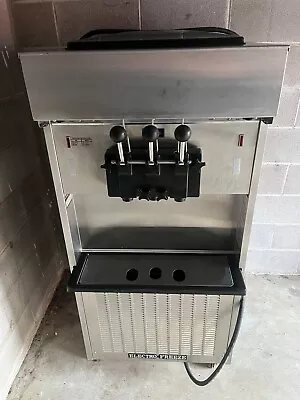 Electro Freeze Soft Serve Ice Cream Machine 56TL-132 3PH Water Cooled  • $3500
