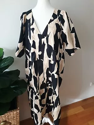 Commonry Cotton Sateen Vneck Maxi Dress Size 18 • $105