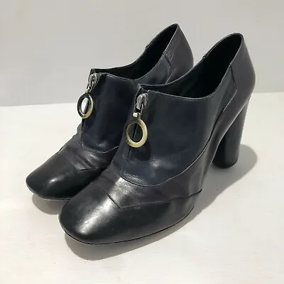 Marc Jacobs Navy Black Leather Shoe Boots 37.5 4.5 Heels Classic Layers Smart • £18.01