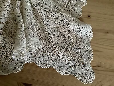 Antique Cream Maltese Bobbin Lace Tea Cloth Or Shawl In Traditional Silk 38”/42” • £125