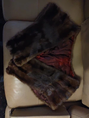 £35 • Buy Vintage Fox Fur Stole Wrap With Removeable Tails In Kendal's Manchester Box