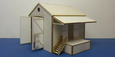 O Gauge (7 Mm) Small Drive Through Goods Shed - B 70-30 • $63.33