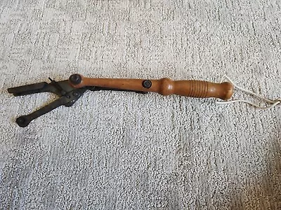 Vintage  Remington??  Wood Handled Manual Clay Pigeon Thrower • $18.99