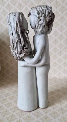 Hugging Couple Figurine Earthware Grey 8  Home Decoration Embracing Love • £8