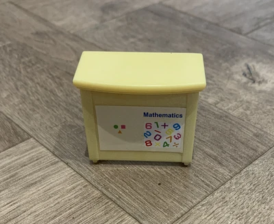 £3.50 • Buy Sylvanian Families Berry Grove School Teachers Desk Lecturn Calico Critters